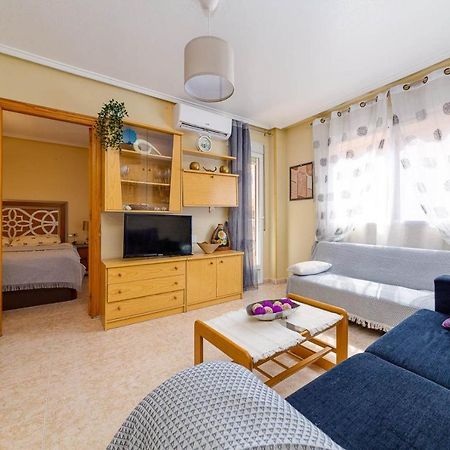 Cozy Appartment Torrevieja At Irina Buitenkant foto