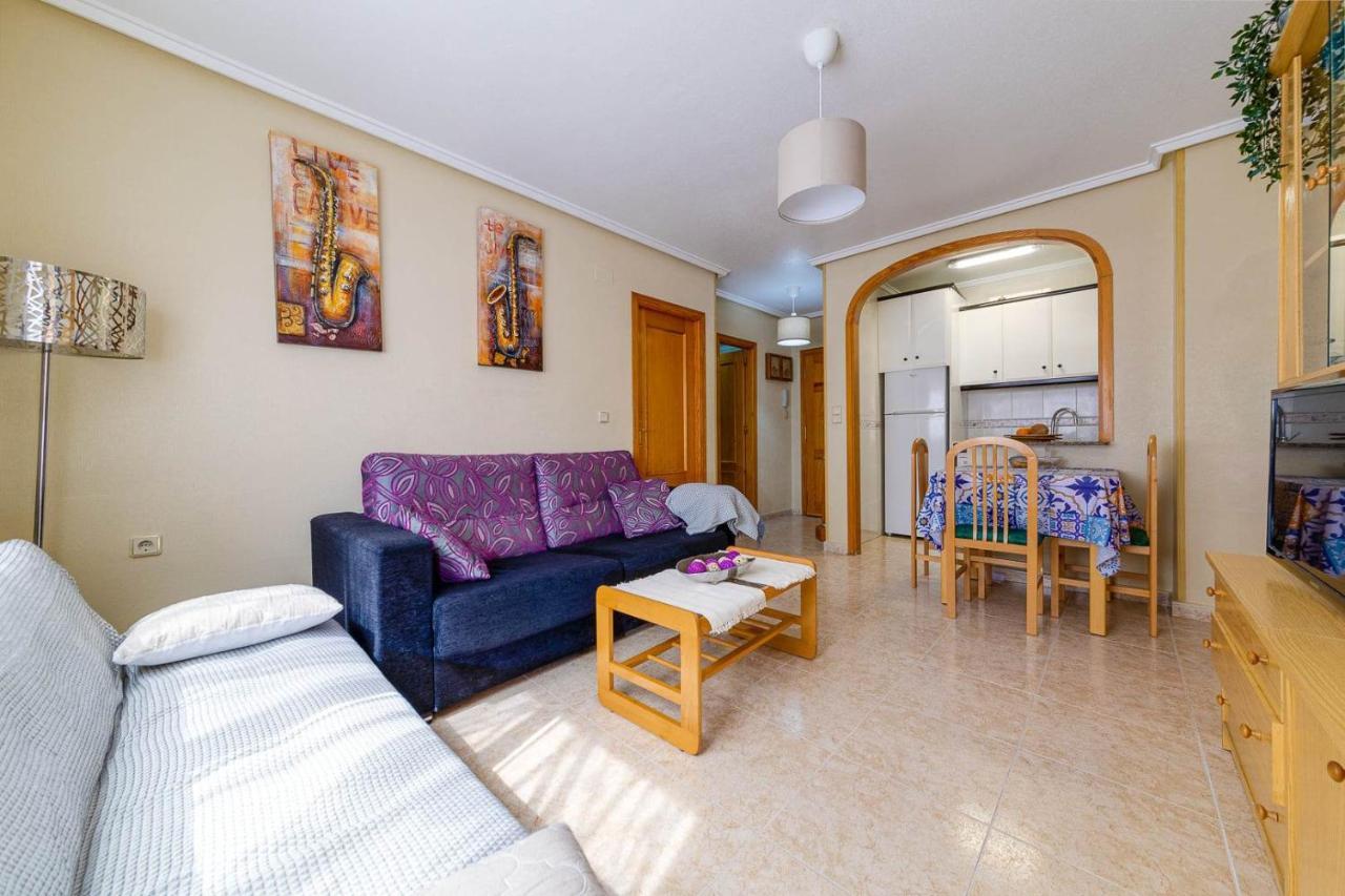 Cozy Appartment Torrevieja At Irina Buitenkant foto