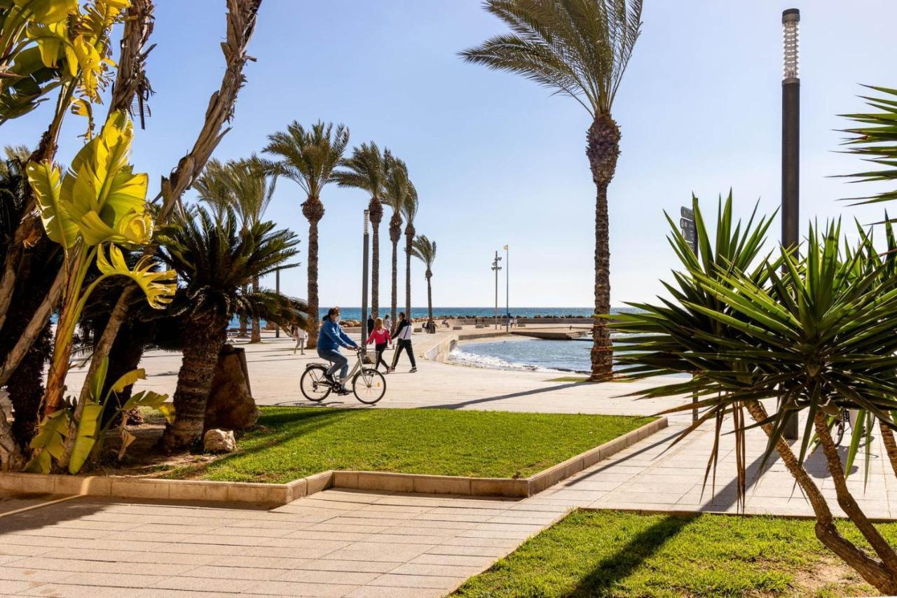Cozy Appartment Torrevieja At Irina Buitenkant foto