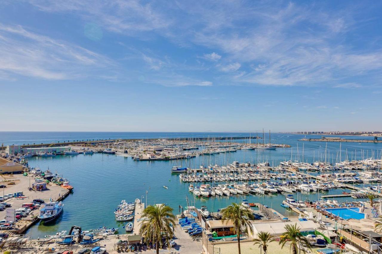 Cozy Appartment Torrevieja At Irina Buitenkant foto